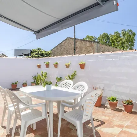 Chani - Solo Familias Conil De La Frontera