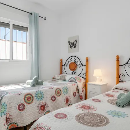 Chani - Solo Familias 科尼尔-德拉弗龙特拉